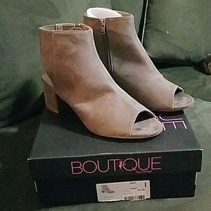 Corkys Boutique Taupe Peep Toe Booties Size 8